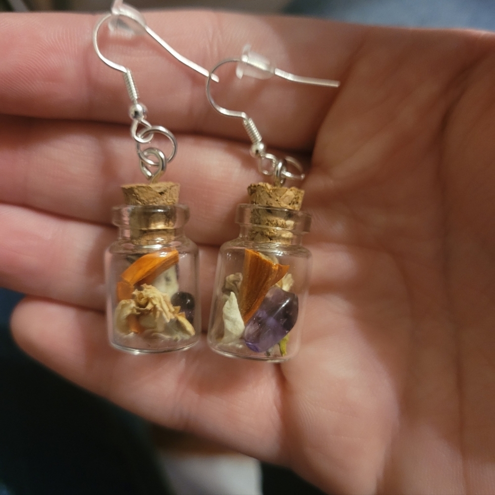Dried flower earrings